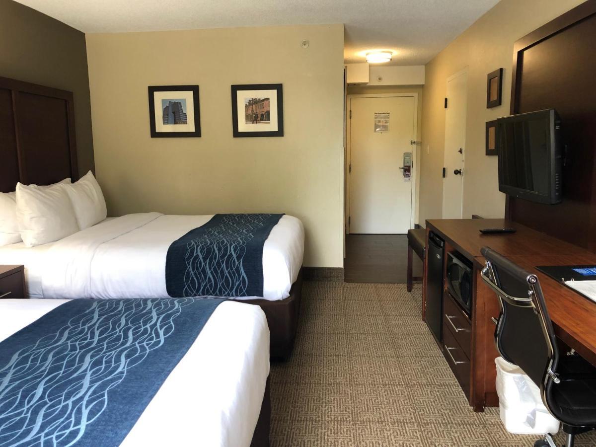 Comfort Inn & Suites Durham Near Duke University Экстерьер фото