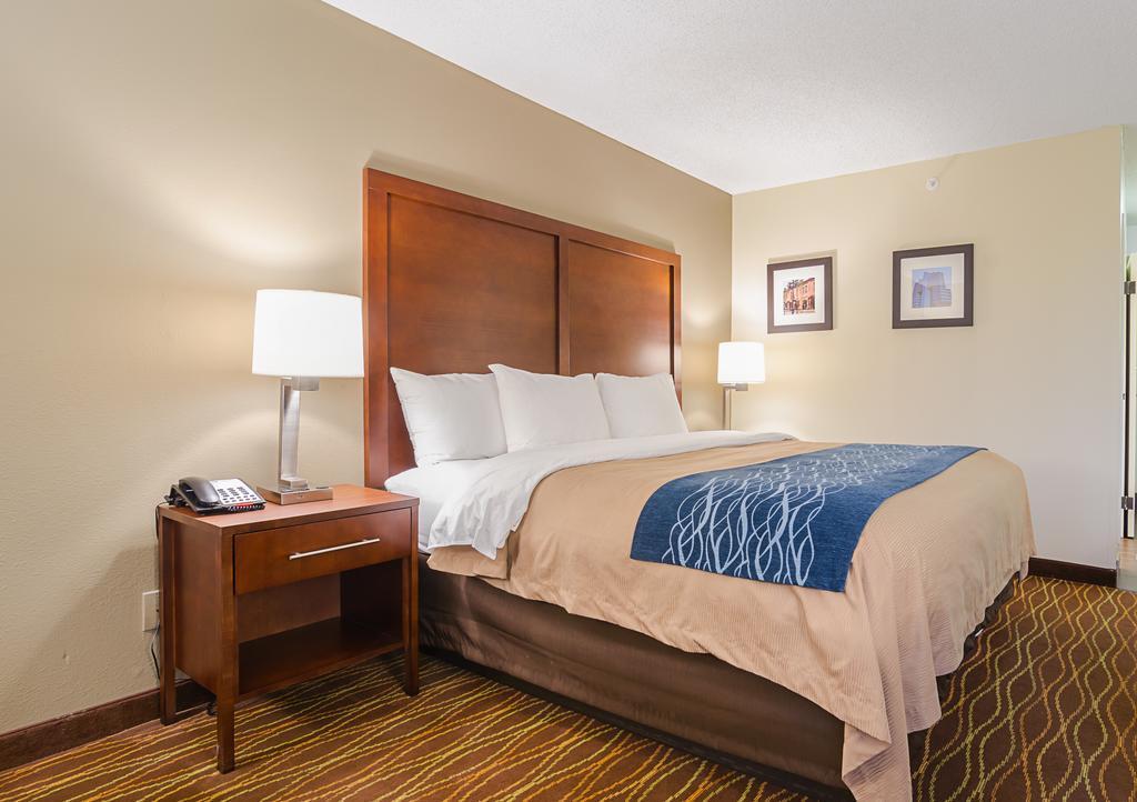 Comfort Inn & Suites Durham Near Duke University Экстерьер фото