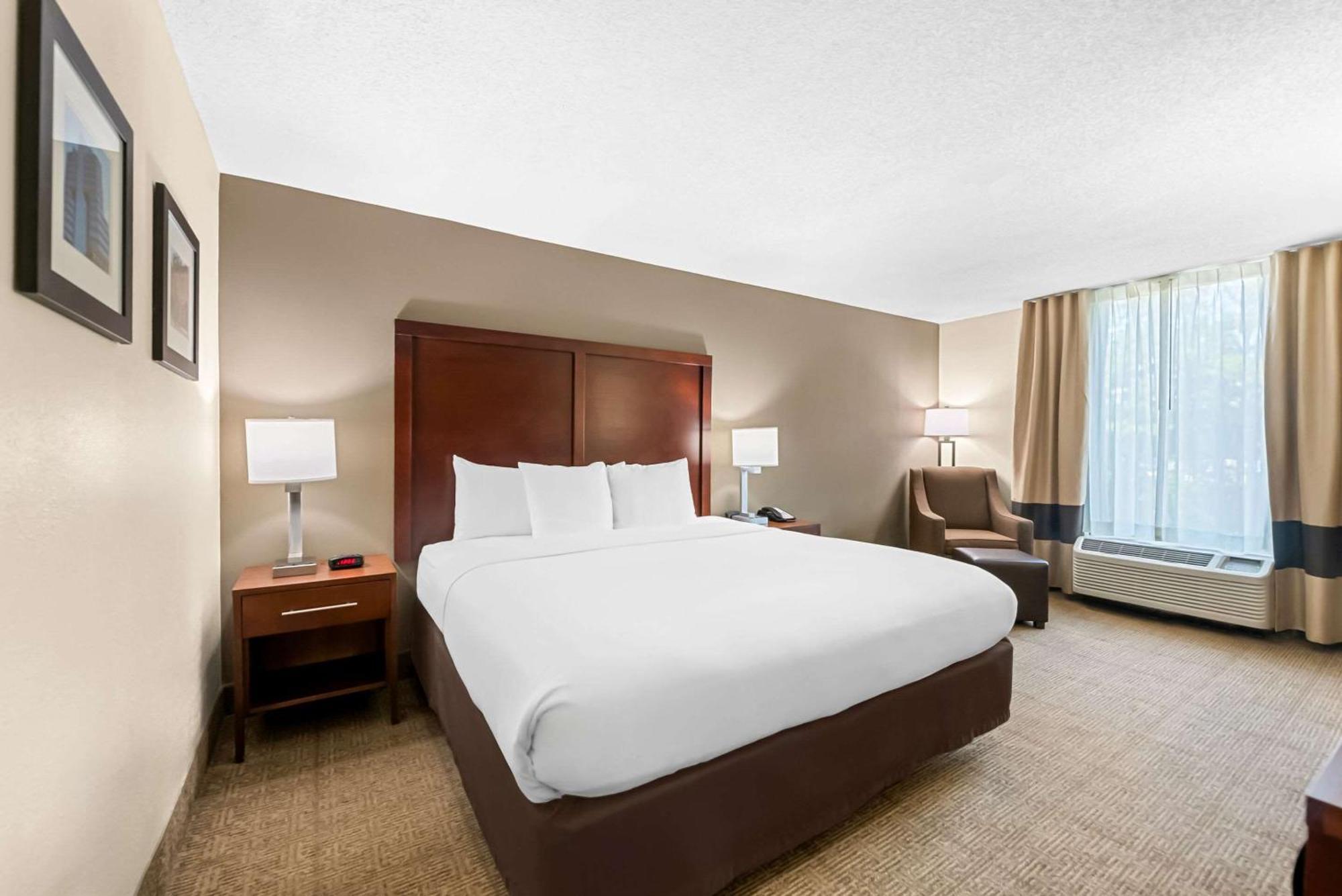 Comfort Inn & Suites Durham Near Duke University Экстерьер фото