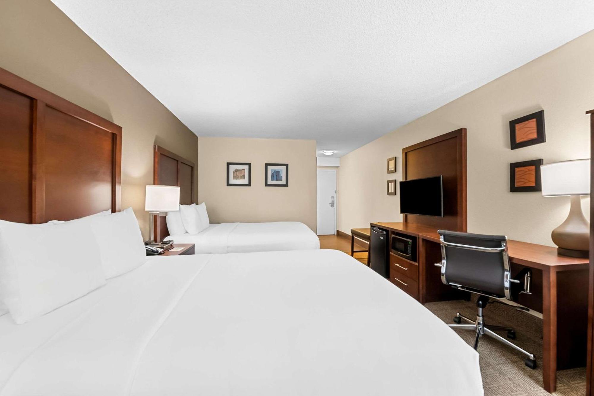 Comfort Inn & Suites Durham Near Duke University Экстерьер фото