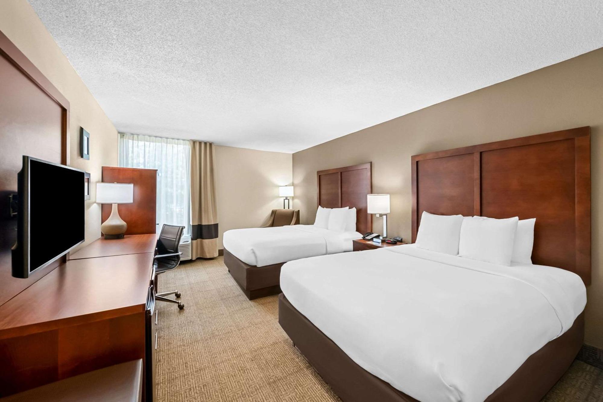 Comfort Inn & Suites Durham Near Duke University Экстерьер фото