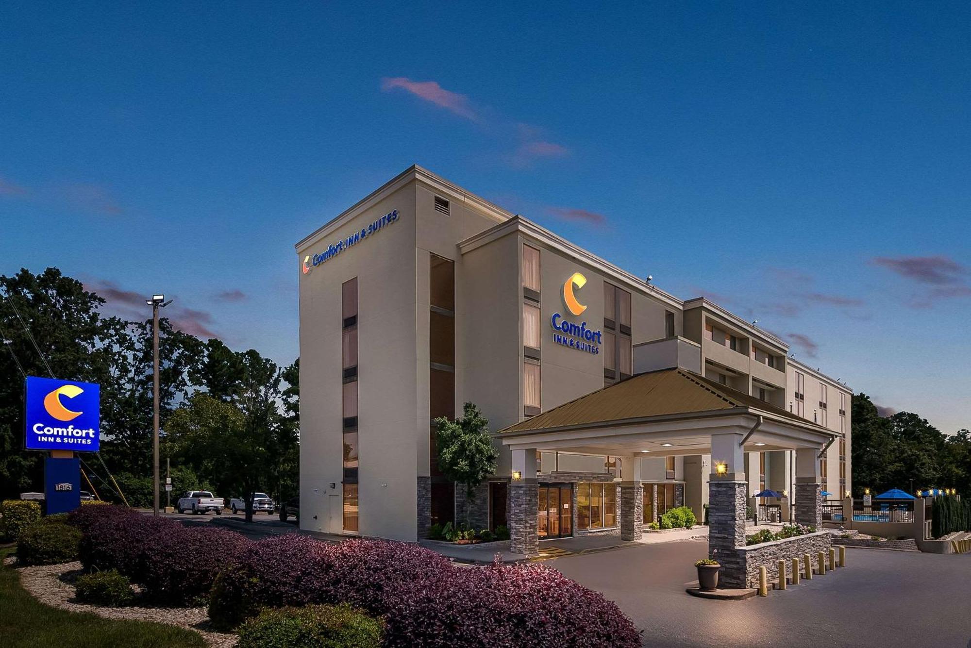 Comfort Inn & Suites Durham Near Duke University Экстерьер фото